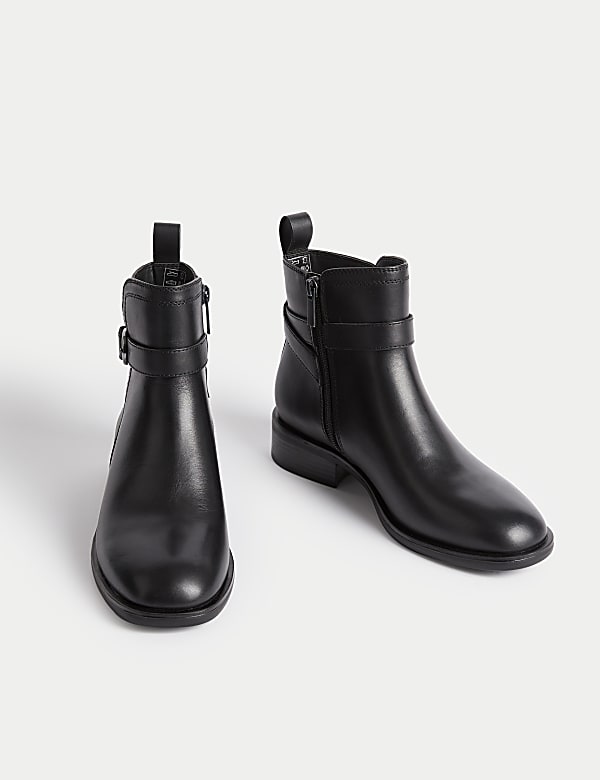 Leren enkellaarsjes met gesp en dikke zool - NL