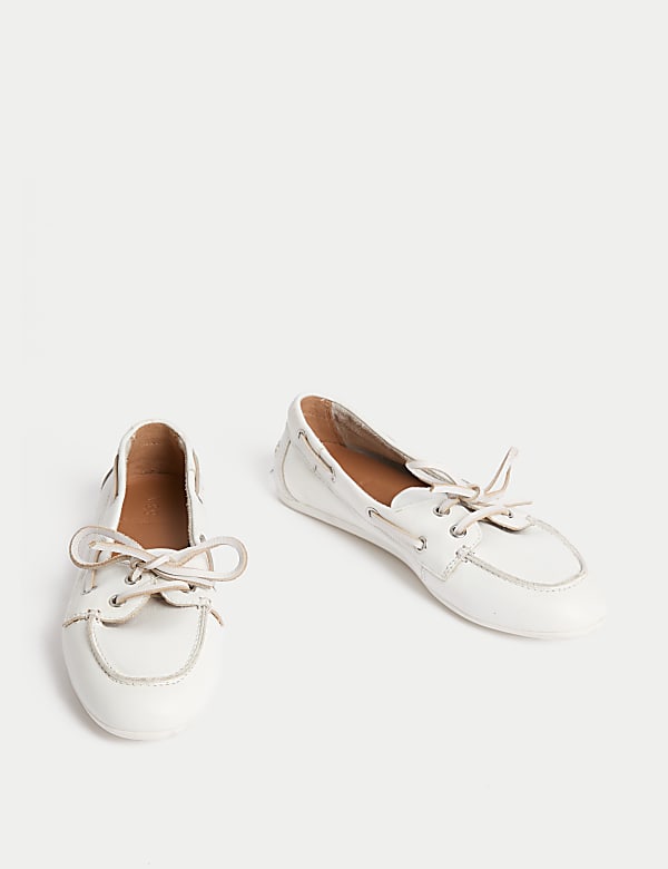 Chaussures bateau en cuir - FR