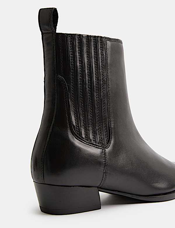 Bottines style Western en cuir &agrave; talons carr&eacute;s - CH