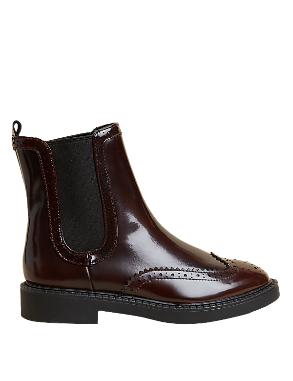 Flat chelsea ankle boots discount