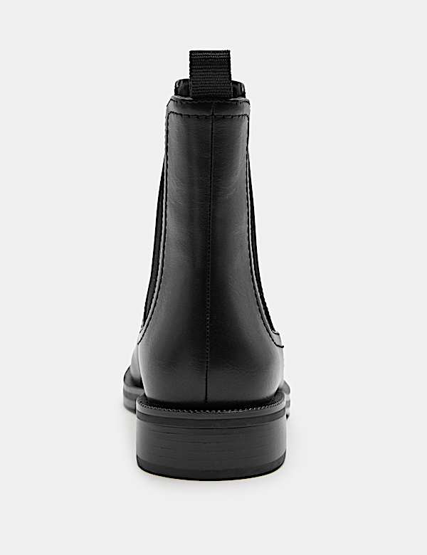 Wide Fit Chelsea Flat Ankle Boots - UA
