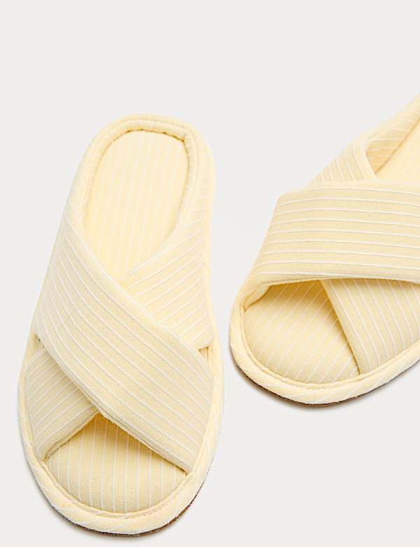 נעלי בית פיפ טואו עם רצועות מצטלבות ופסים - IL