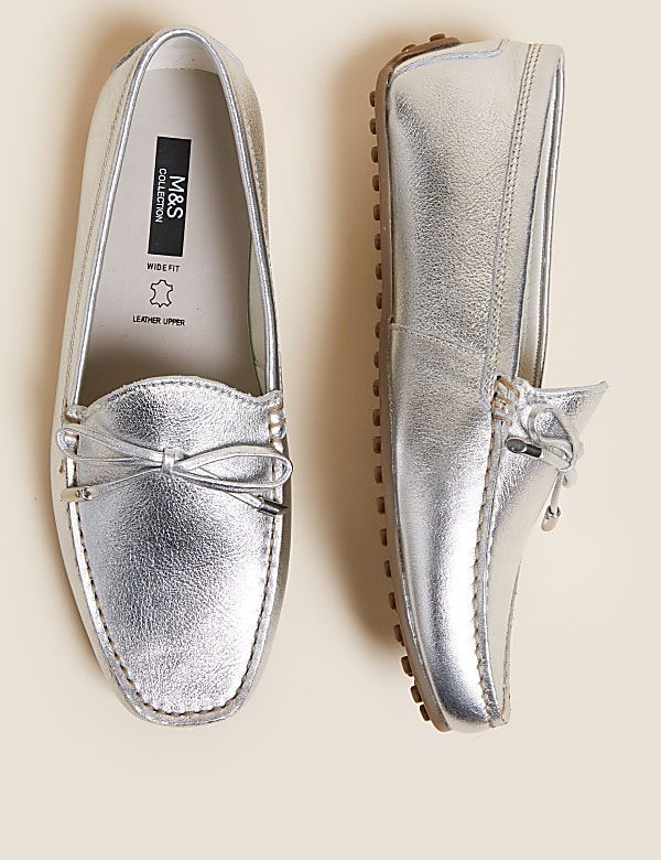 Wide Fit Leather Bow Boat Shoes