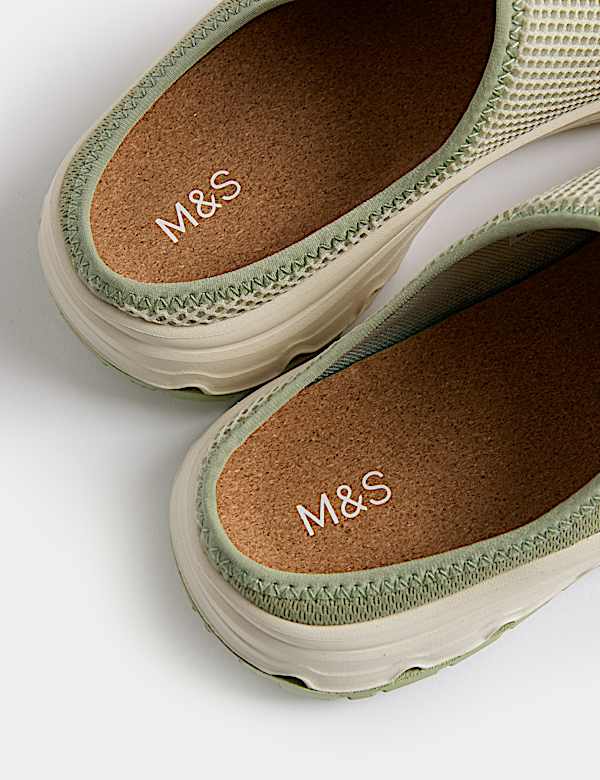 Slip On Trainers - HR