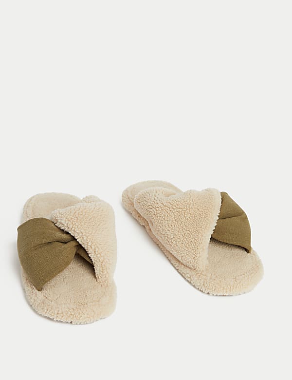 Chaussons ouverts en imitation peau de mouton &agrave; brides crois&eacute;es - LU