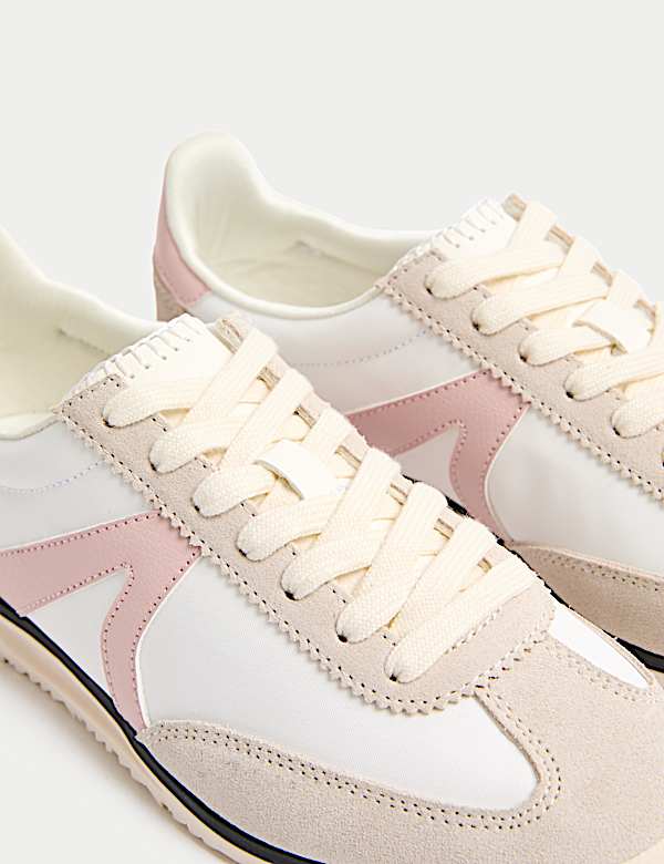 Stripe Side Detail Trainers - FR
