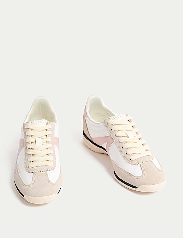 Stripe Side Detail Trainers - FR