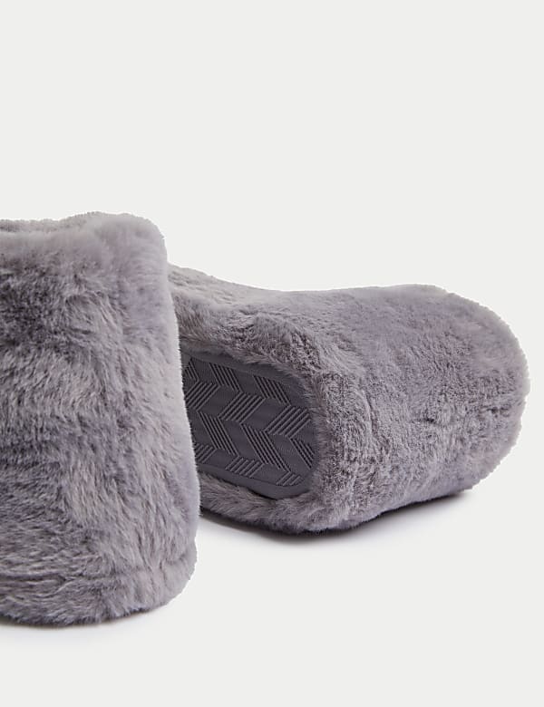 Zapatillas tipo bota imitaci&oacute;n de piel - US