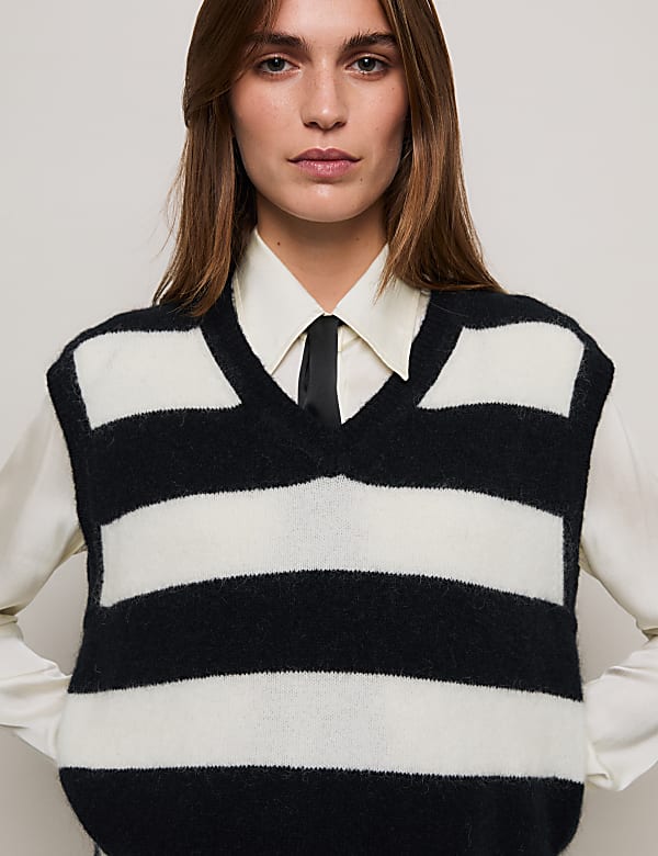 גופייה בגזרה נוחה מבד עשיר בצמר מרינו בשילוב אנגורה - IL