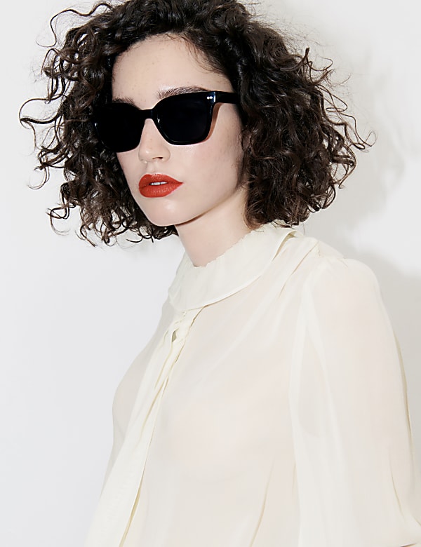 Blusa 100% seda con lazada y volantes - ES