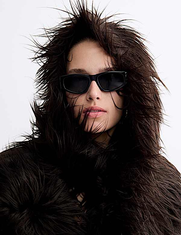 Kapucov&aacute; &scaron;&aacute;la z uměl&eacute; kože&scaron;iny - CZ