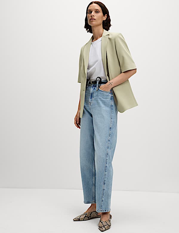 בלייזר בעל רכיסה אחת בגזרה ישרה עם שרוול קצר - IL