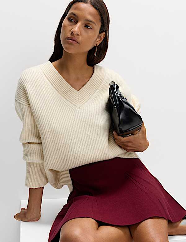 Ribbed Pleated Knitted Mini Skirt - BN