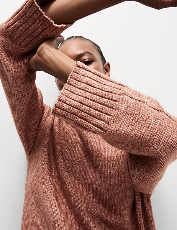 Strukturierter Pullover mit Alpakawolle, Trichterkragen - DE