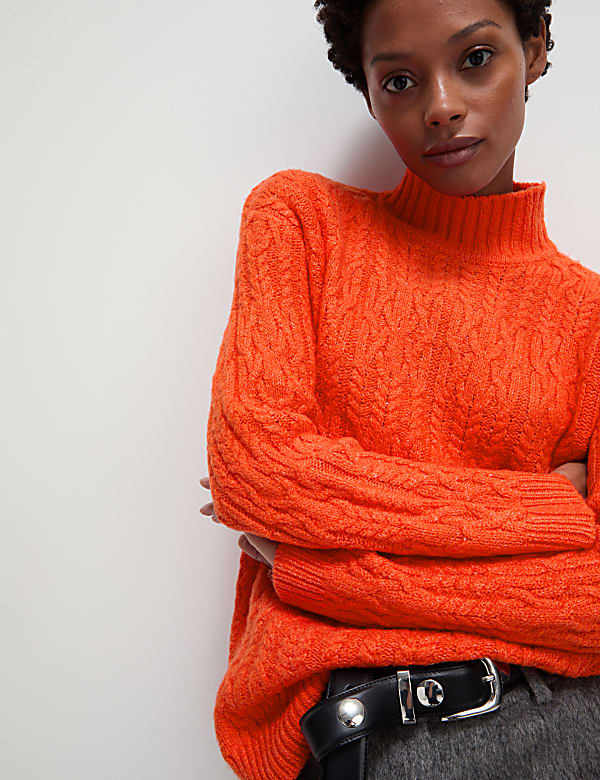 Trui met wol, opstaande kraag en kabelsteek - BE