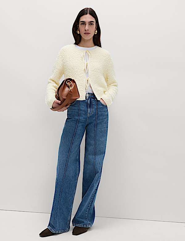 Cardigan en laine textur&eacute;e nou&eacute; sur le devant - CH