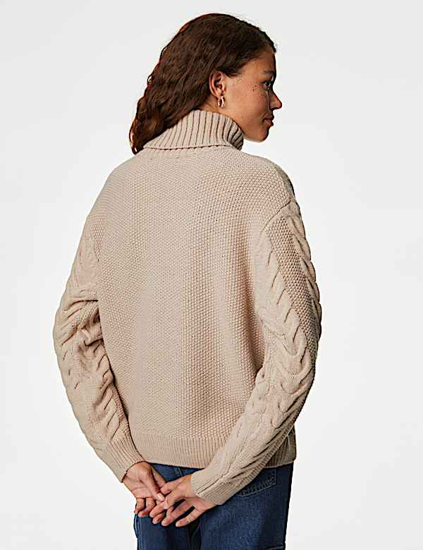 Pull en maille torsad&eacute;e recycl&eacute;e &agrave; col roul&eacute; - CH