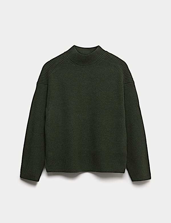 Svetr se stoj&aacute;čkem z jehněč&iacute; vlny - CZ