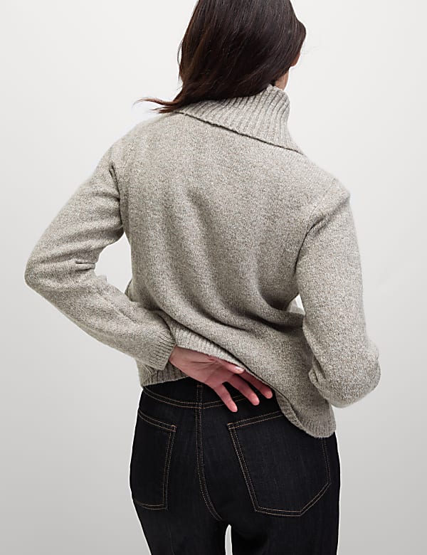 Strukturierte Strickjacke aus Tweed - DE