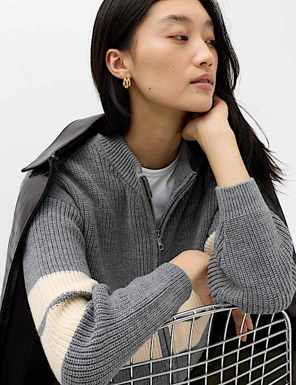 Striped Relaxed Knitted Jacket - UA