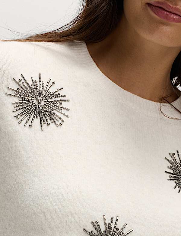 סוודר מעוטר באבני חן בשילוב צמר - IL