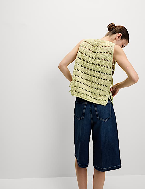 Cotton Rich Textured Slim Fit Vest - CZ