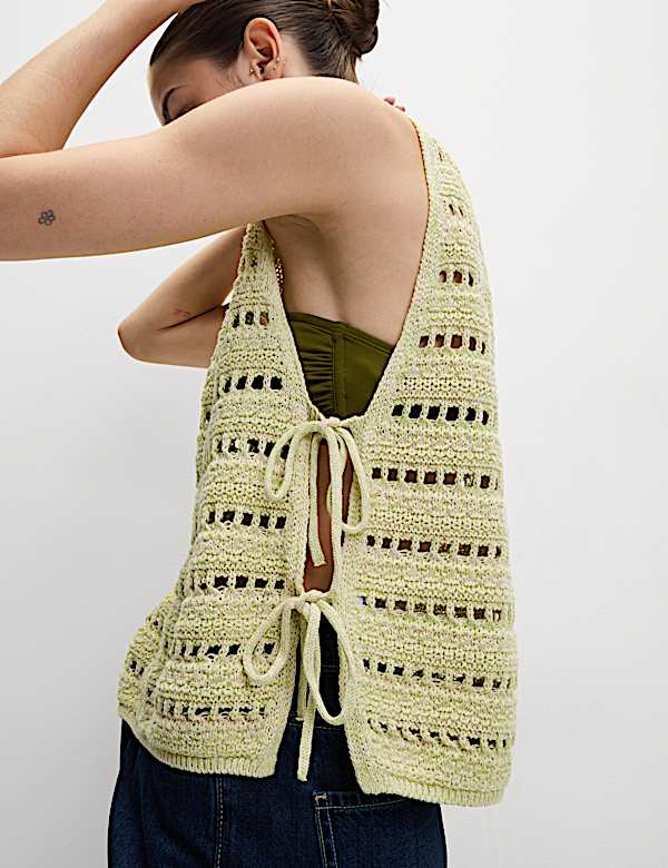 Cotton Rich Textured Slim Fit Vest - CZ