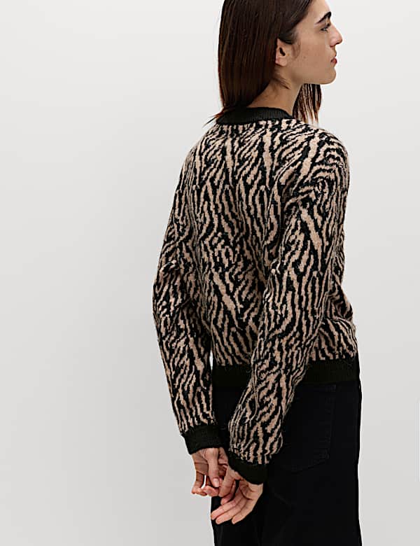 Cardigan en laine boutonné sur le devant à imprimé animal - CH