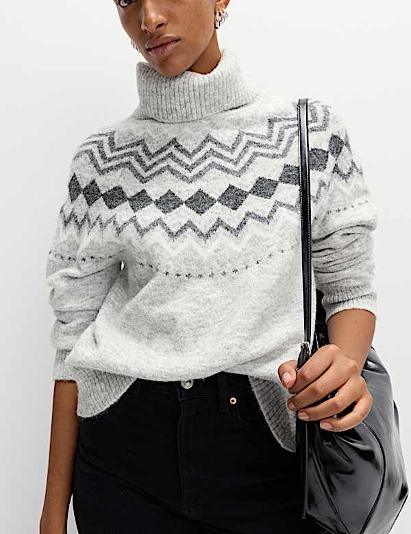 סוודר בשילוב צמר ובדוגמה סקנדינבית עם צווארון גולף - IL