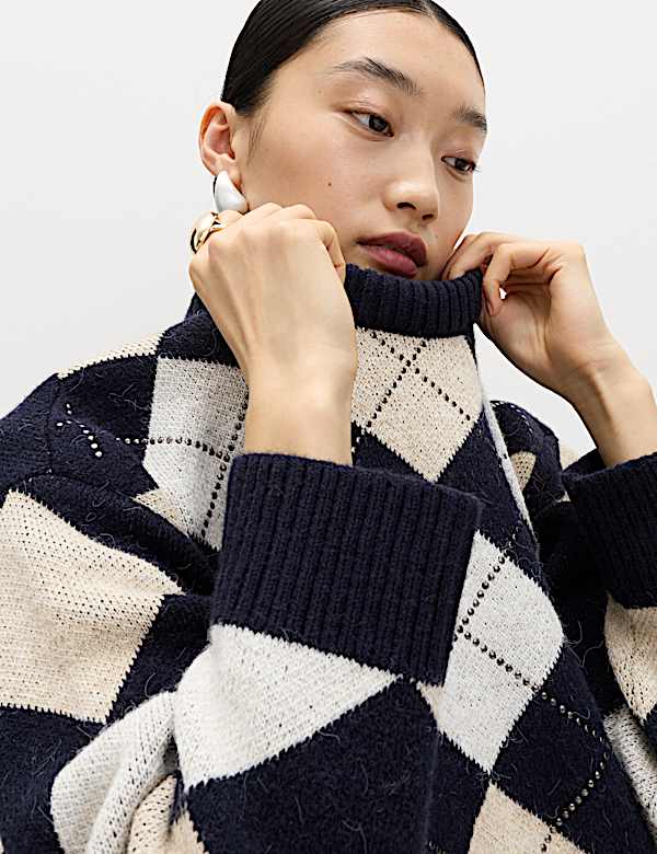 Argyle Crew Neck Slim Fit Jumper with Wool - US