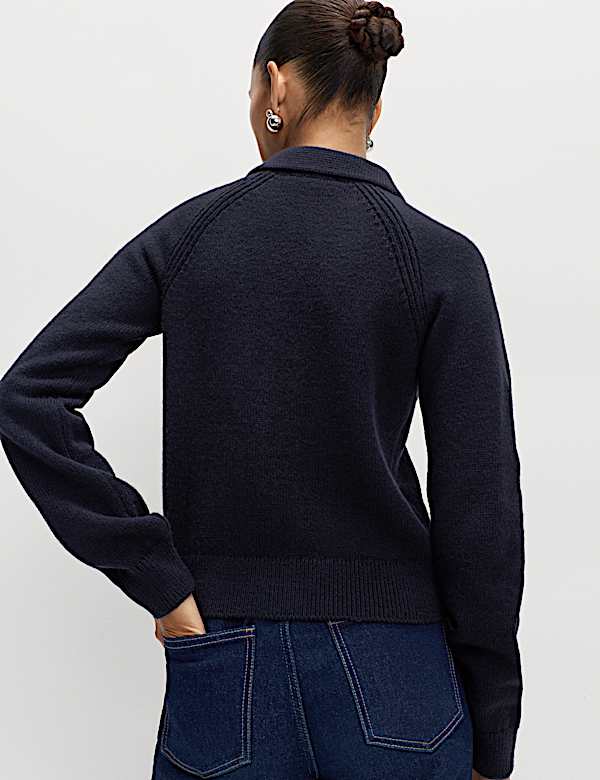 Cardigan en laine avec encolure et décoration - BE