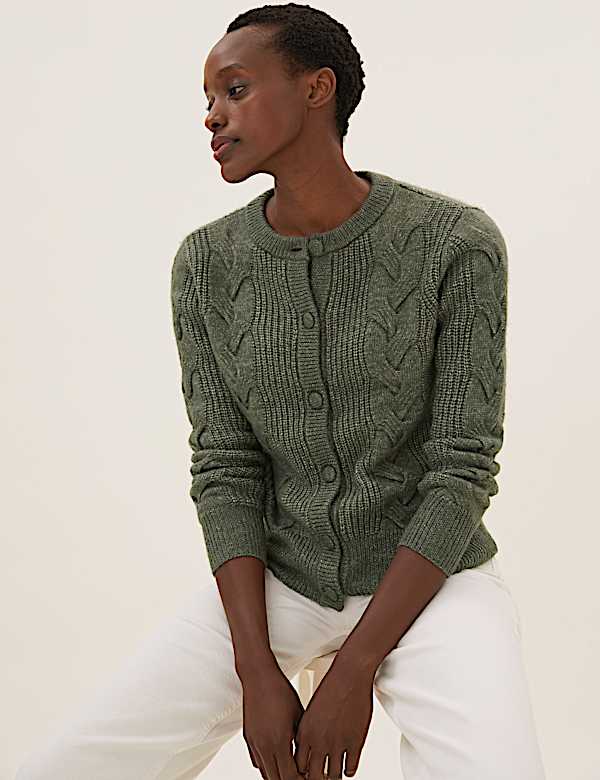 C&aacute;rdigan con botonadura en parte delantera de punto trenzado con lana - ES