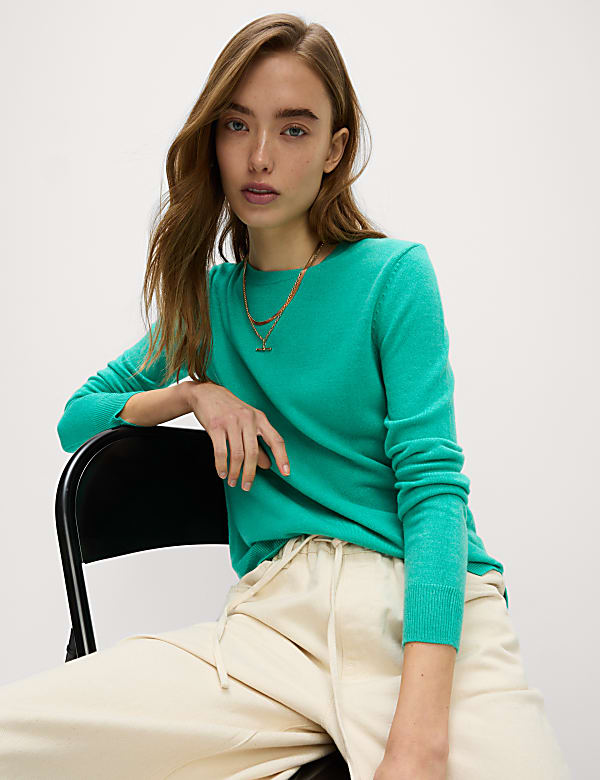 Εξαιρετικά απαλό πουλόβερ με κλειστή στρογγυλή λαιμόκοψη - GR