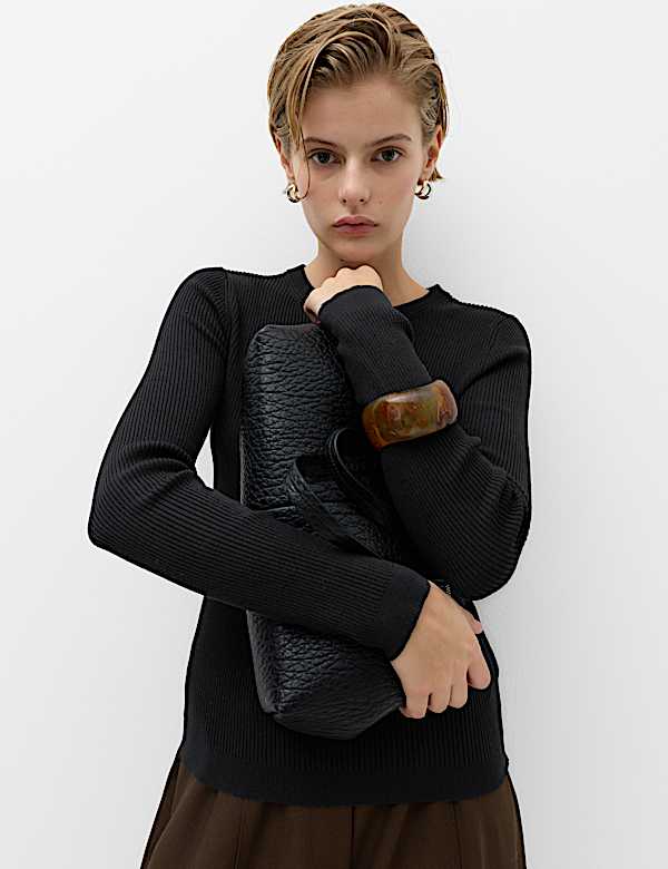 Ribbed Crew Neck Fitted Jumper