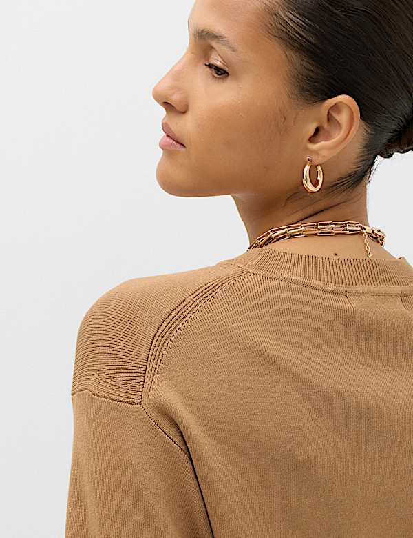Crew Neck Waisted Slim Fit Jumper