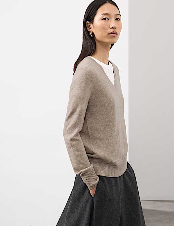 Pure Cashmere V-Neck Jumper - HU