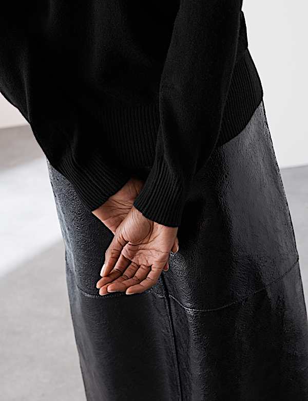 Pure Cashmere V-Neck Jumper