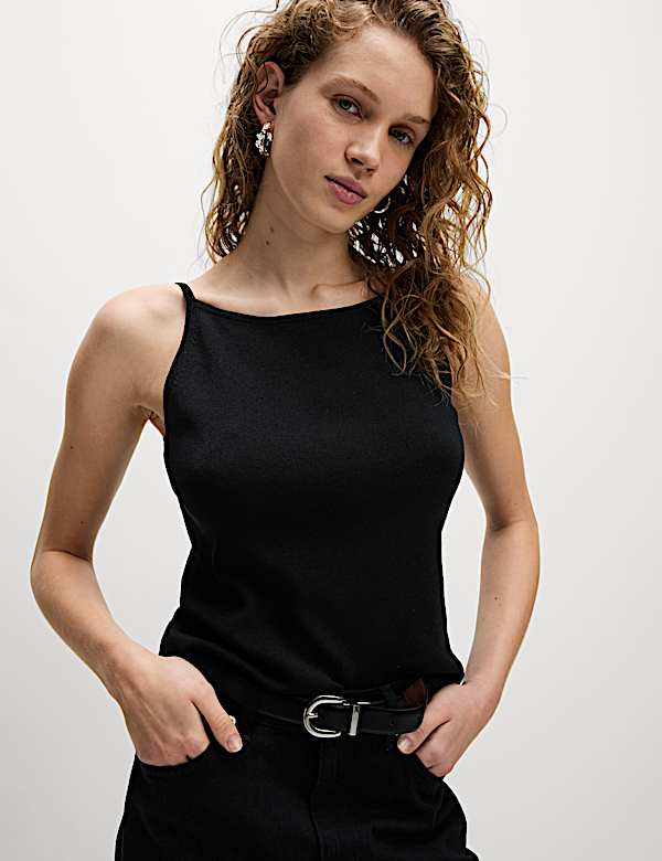 Square Neck Fitted Knitted Vest - DE