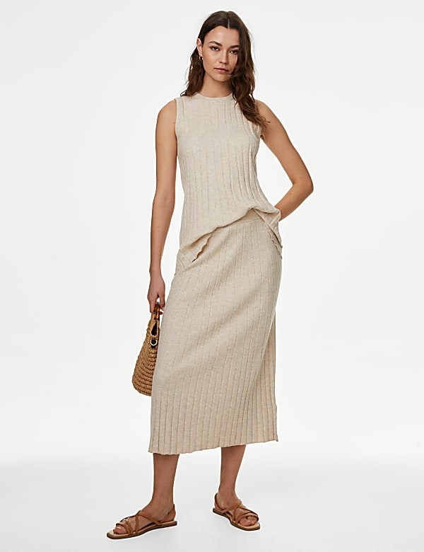 Textured Crew Neck Knitted Top