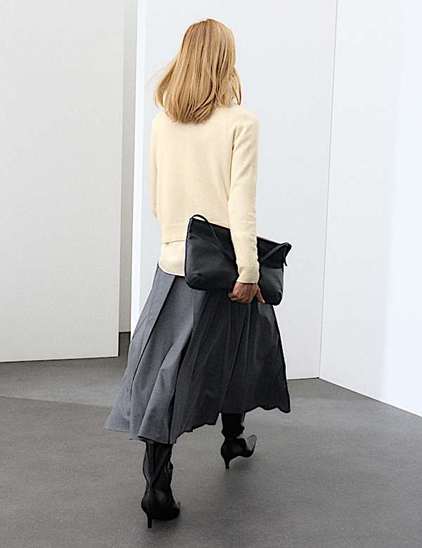 Pure Cashmere Funnel Neck Cardigan    - VN
