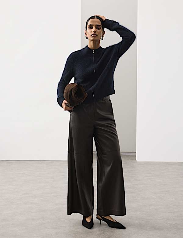 Geb&uuml;rstete Strickjacke mit hohem Wollanteil und Cashmere mit Rei&szlig;verschluss - AT