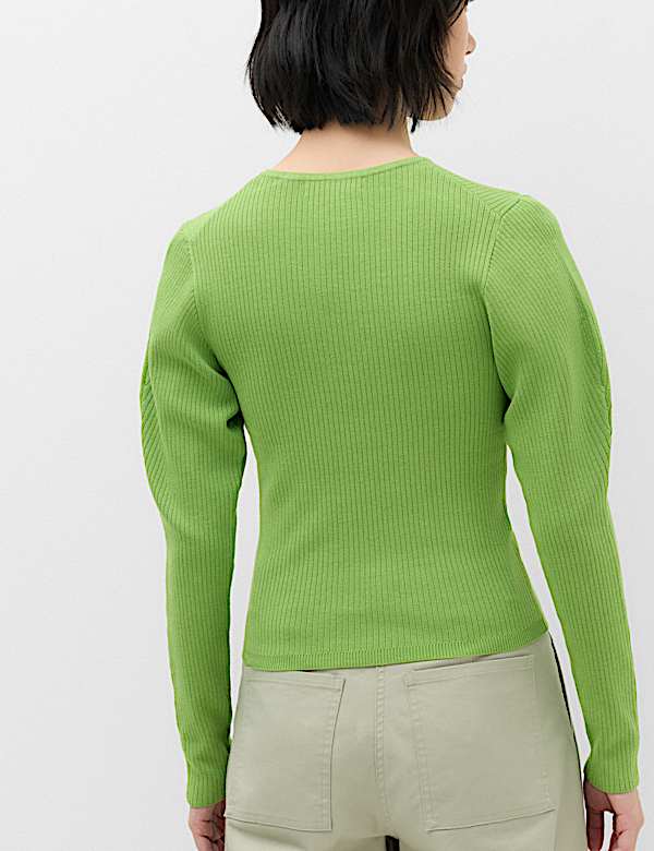 Ribbed Crew Neck Fitted Knitted Top