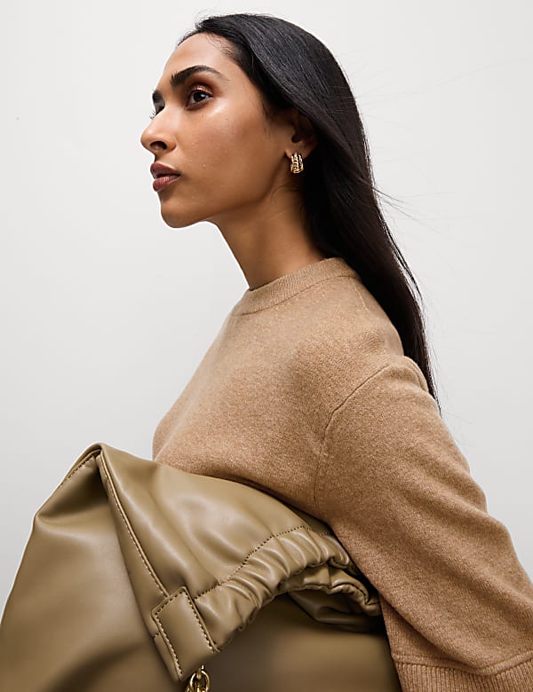 Top en maille l&eacute;g&egrave;re &agrave; col rond - FR