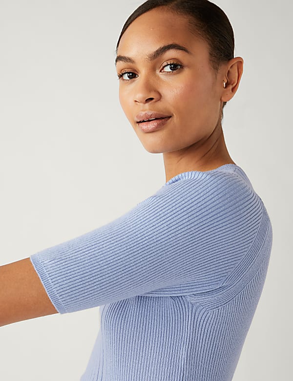 Ribbed Crew Neck Knitted Top