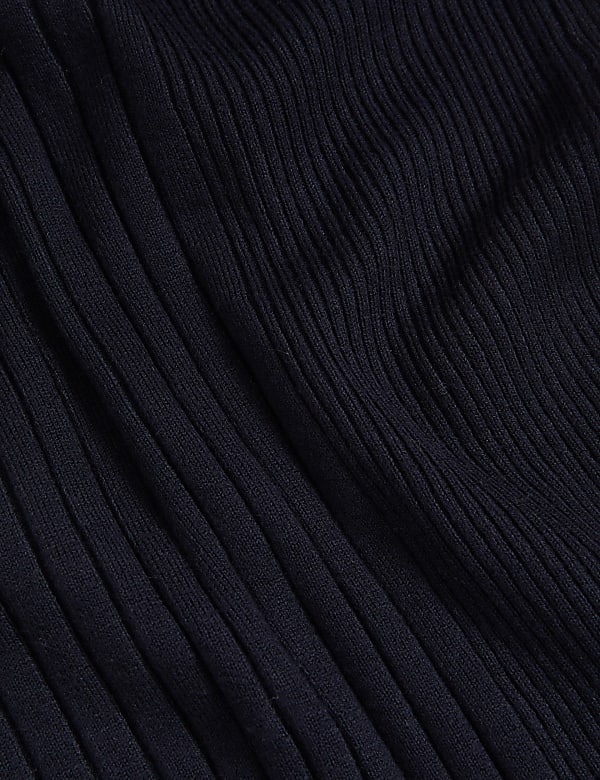 Ribbed Crew Neck Knitted Top