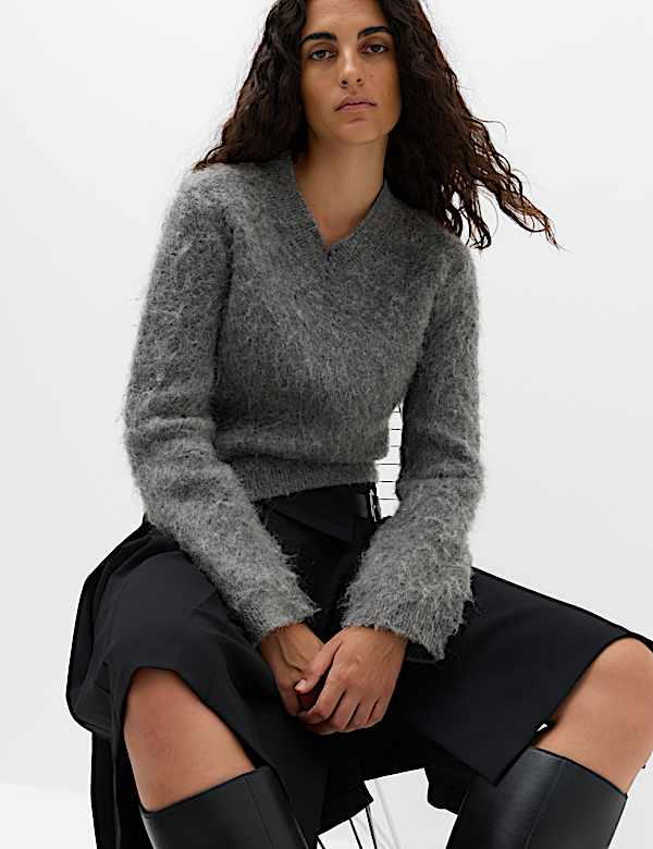Wool Blend V-Neck Jumper with Mohair - NZ