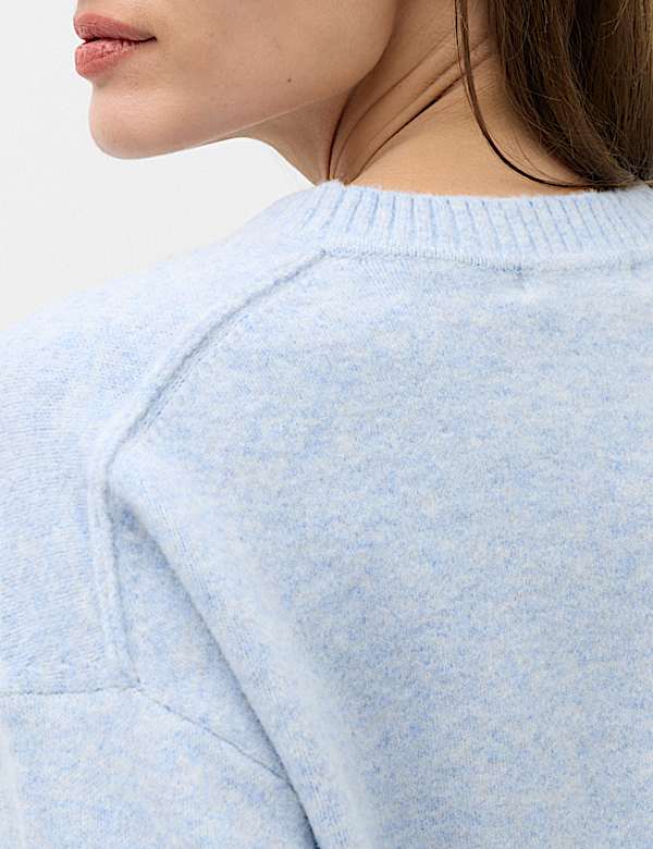 Pull en laine coupe d&eacute;contract&eacute;e &agrave; encolure ronde - CA