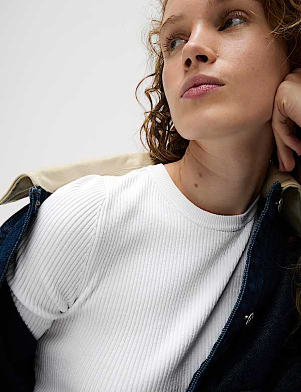 Ribbed Crew Neck Knitted Top - VN