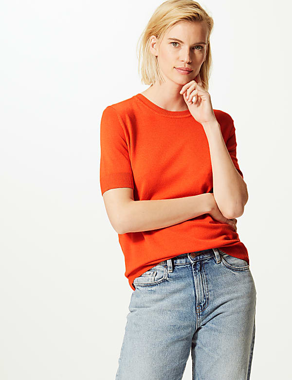 Round Neck Short Sleeve Knitted Top