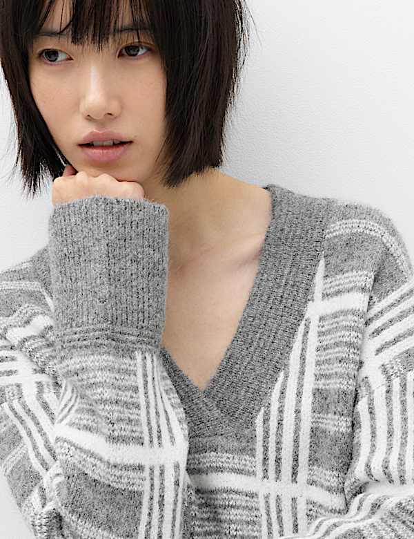 Checked V Neck Relaxed Jumper With Wool - KR